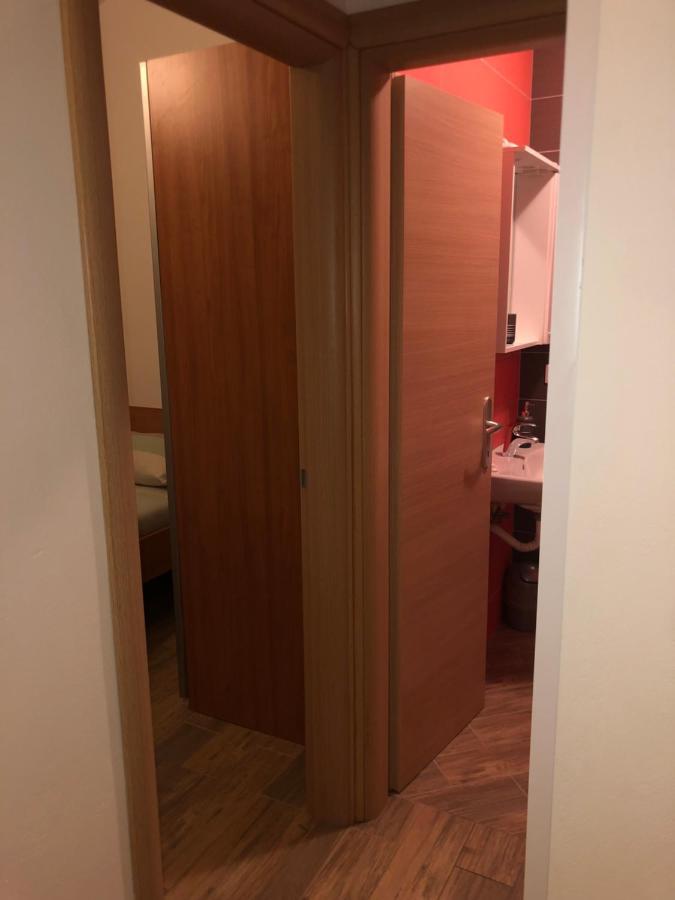 Apartmani Ivana كريس المظهر الخارجي الصورة